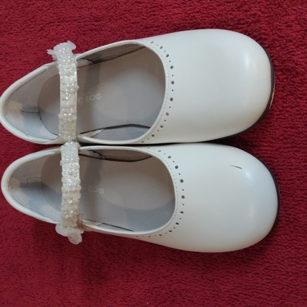 Jumping Jacks little girls dress shoes